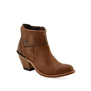 NWOT Old West Ladies Heeled Zip Booties